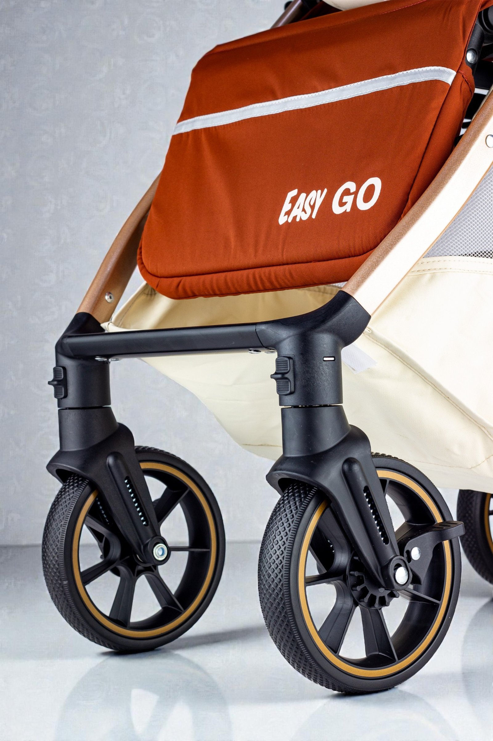 easy go – سترولر بيبى فاخره هاندل مزوده باربع عجلات متحركه360 درجه من لوسيد اسود موديل easy go – سترولر بيبى فاخره هاندل مزوده باربع عجلات متحركه360 درجه من لوسيد اسود موديل