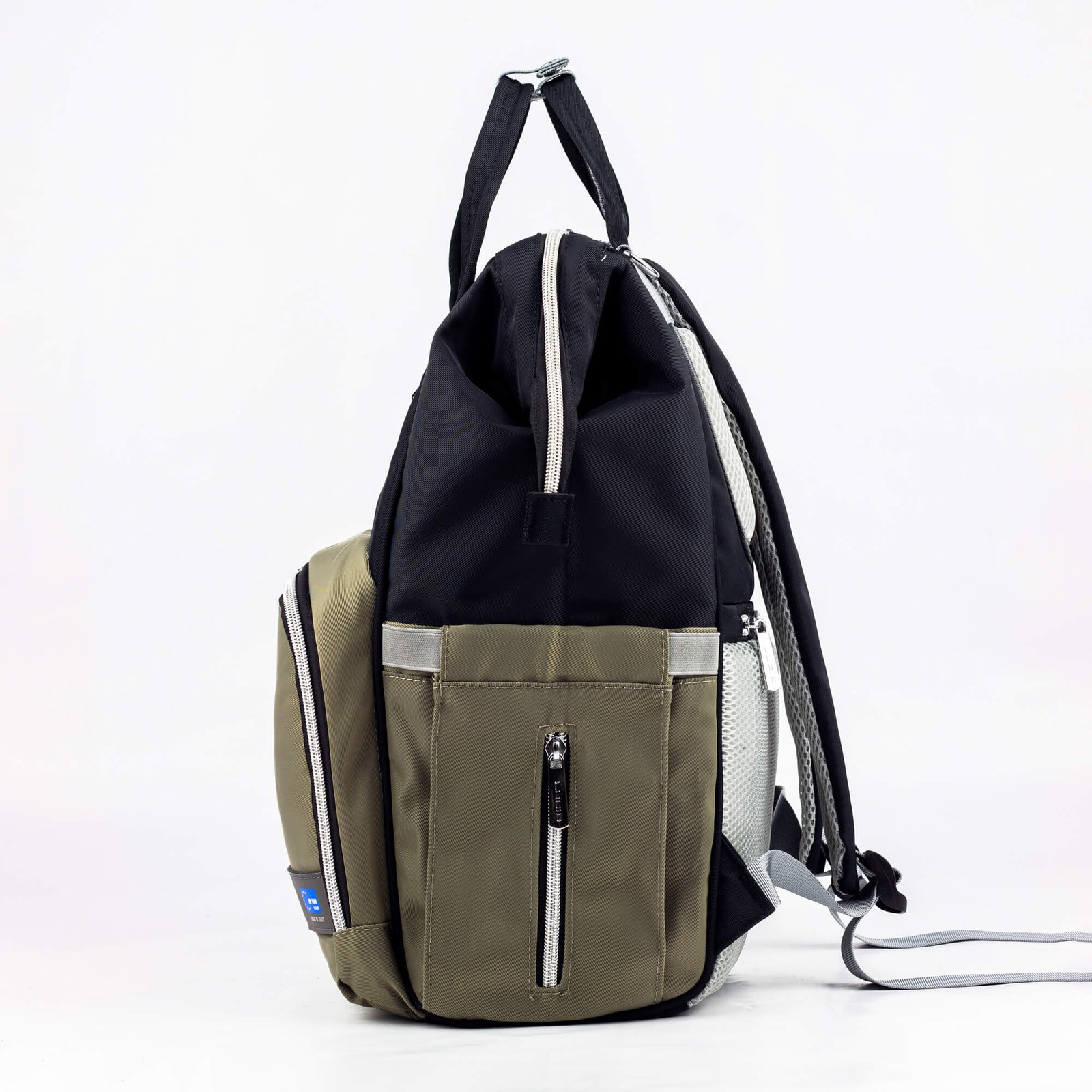 حقيبه لوازم الأمهات الإصدار الاحدث من لوسيد مقاومة للمياه مع مفرش غيار وحافظه للببرونه حراريه بوصله تسخين اسود فى جراى حقيبه لوازم الأمهات الإصدار الاحدث من لوسيد مقاومة للمياه مع مفرش غيار وحافظه للببرونه حراريه بوصله تسخين اسود فى جراى